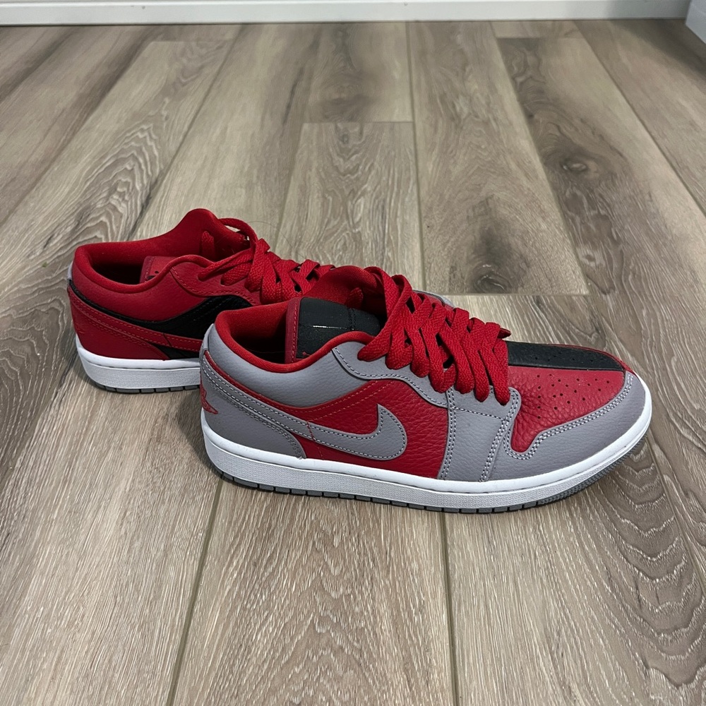 Air Jordan 1 Low SE "Split" Women’s 7.5 NWOT